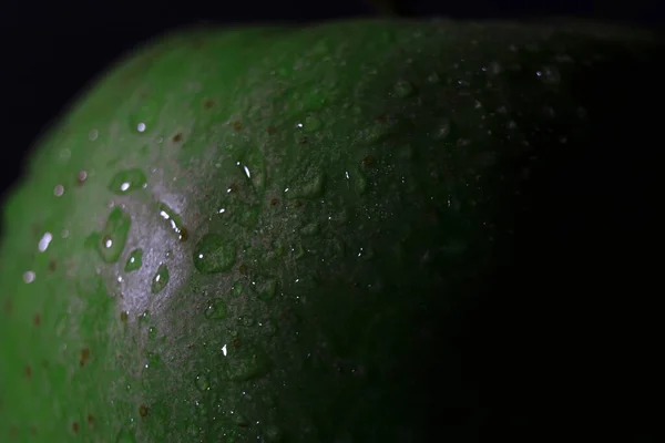 Gros Plan Gouttes Eau Sur Une Pomme Verte — Photo