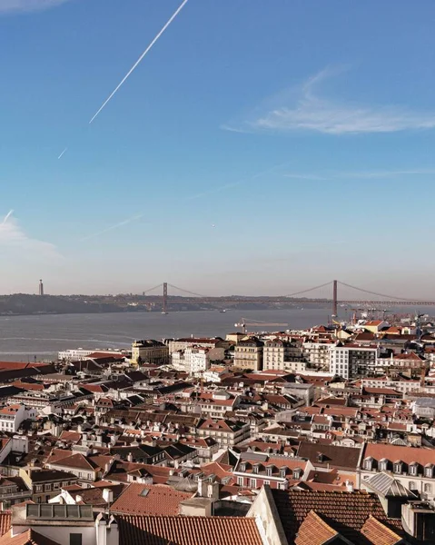 Pionowe Ujęcie Budynków Lizbony Portugalia — Zdjęcie stockowe