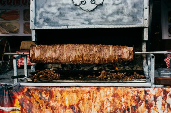 Closeup Meat Turkish Coal Shawarma Grill — Stock Photo, Image