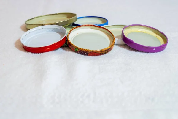 Closeup Shot Colorful Jar Lids White Background — Stock Photo, Image