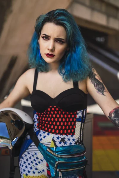 Attractive Beautiful Woman Blue Hair Holding Motorcycle Helmet — Stock Photo, Image