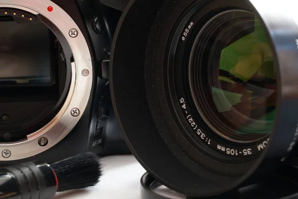 Parlak Bir Kamera Lensin Yakın Çekimi — Stok fotoğraf