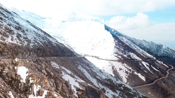Hermosa Vista Las Montañas Cubiertas Nieve Ladakh India — Foto de Stock