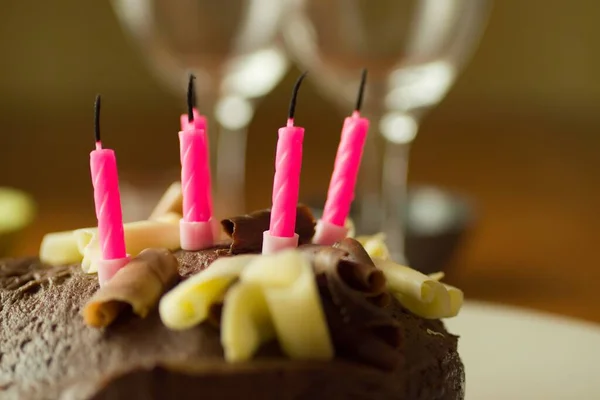 Вибірковий Фокус Знімок Шоколадного Торта Свічками Зверху — стокове фото