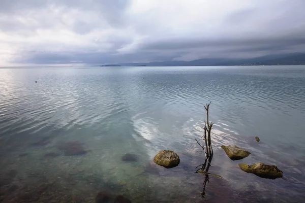 Pemandangan Indah Danau Trasimeno Umbria Italia Pada Hari Yang Mendung — Stok Foto