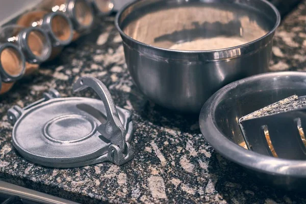 Primer Plano Ingredientes Preparados Para Tortillas Con Queso Mostrador Cocina —  Fotos de Stock