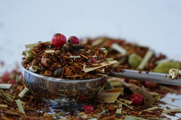 Plan Mise Point Peu Profond Thé Rooibos Isolé Sur Fond — Photo