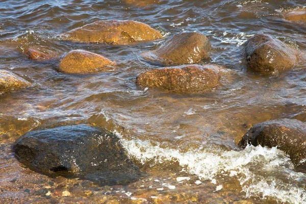 Woda Uderzyła Skały Rozprysła Się Bałtyku Kolka Łotwa — Zdjęcie stockowe