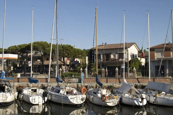 Многие Лодки Пришвартовались Итальянском Порту Червия — стоковое фото
