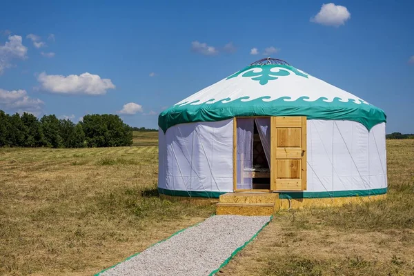 Een Witte Yurt Het Huis Van Nomadische Mensen Bashkiria Staat — Stockfoto