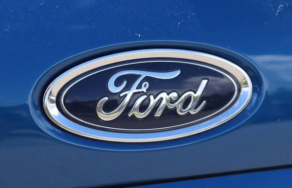 Kiel Alemania Julio 2020 Primer Plano Del Logotipo Ford Parte — Foto de Stock