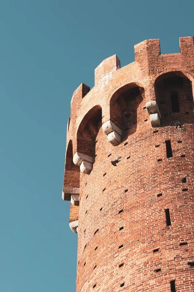 Vertical Shot Castle Tower Blue Sky Background — Stock Photo, Image