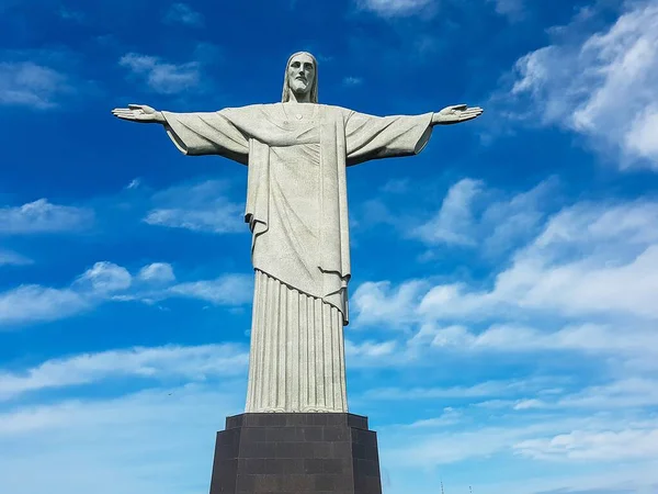 Het Standbeeld Christus Verlosser Rio Brazilië Bewolkte Lucht Achtergrond — Stockfoto