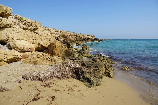 Ein Schöner Blick Auf Die Felsenküste Zyperns — Stockfoto