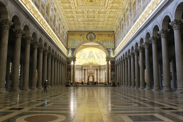 Interior Basílica San Pablo Extramuros Roma Italia — Foto de Stock