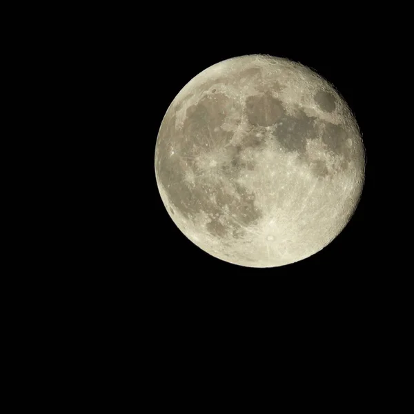 Beautiful Full Moon Gleaming Dark — Stock Photo, Image