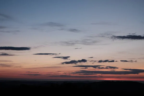 Une Vue Fascinante Sur Coucher Soleil Avec Fond Nuageux — Photo