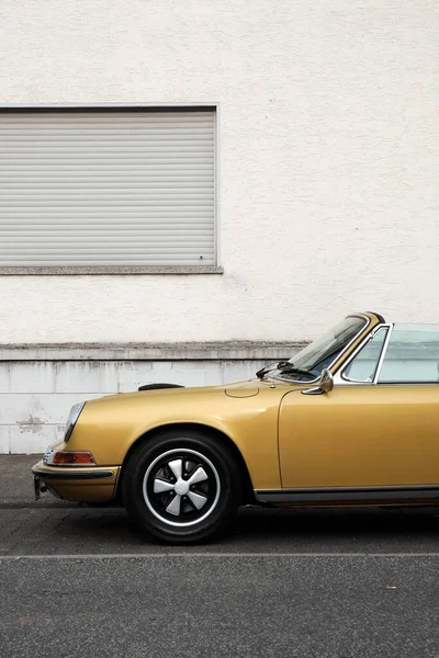 Yellow English Roadster Sports Car 1960S Black Fabric Top Golden — Stock Photo, Image