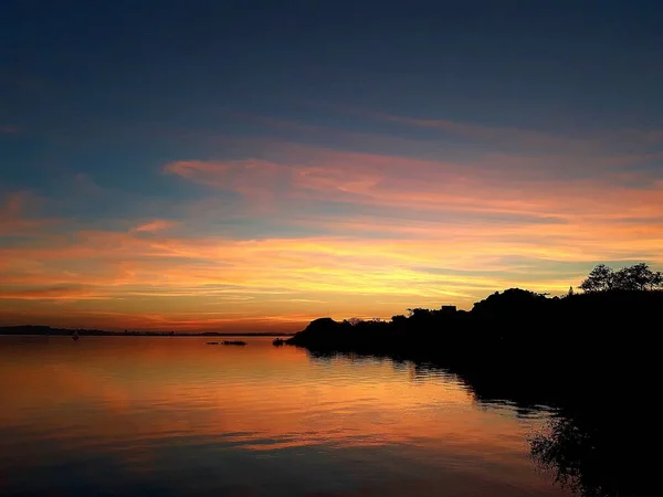 Una Hermosa Toma Atardecer Sobre Playa — Foto de Stock