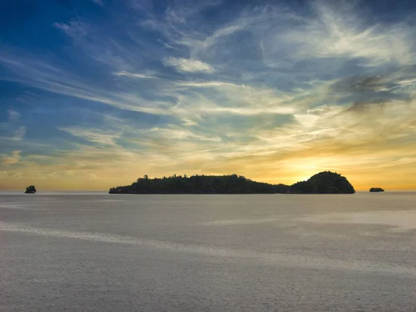 아름다운 화산섬인 인도네시아의 지역입니다 아시아 — 스톡 사진
