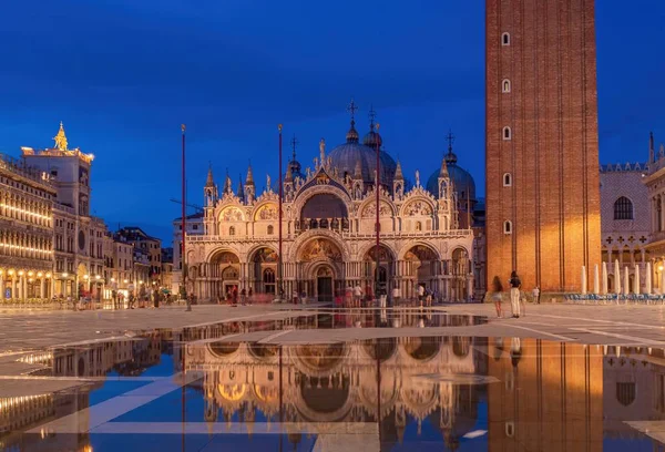 Прекрасна Площа Святого Марка Під Час Вечора Знаходиться Венеції Італія — стокове фото