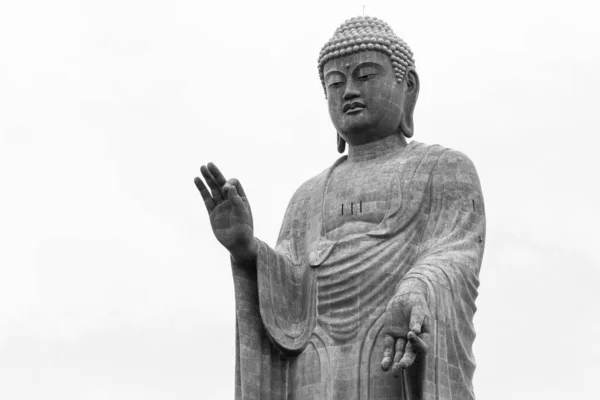 Buddha Statyn Vit Bakgrund Japan — Stockfoto
