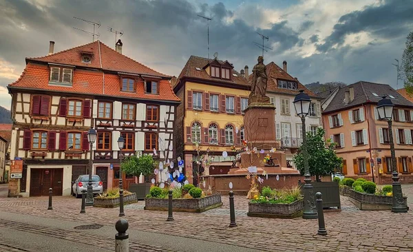 Alsasko Barevné Tradiční Domy Krásné Vesnici Colmar Francie — Stock fotografie