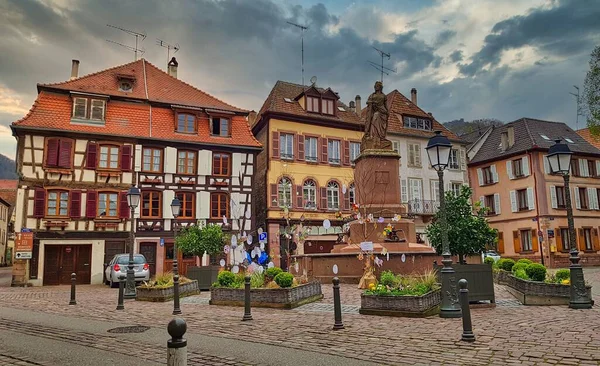 Alsacia Coloridas Casas Tradicionales Hermoso Pueblo Colmar Francia — Foto de Stock