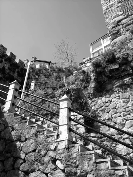 Vertical Greyscale Shot Stairway Old Building Bursa Turkey — Stock Photo, Image