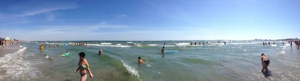 Mamaia Románia Aug 2018 Táj Turistákkal Fekete Tenger Partján Mamaia — Stock Fotó