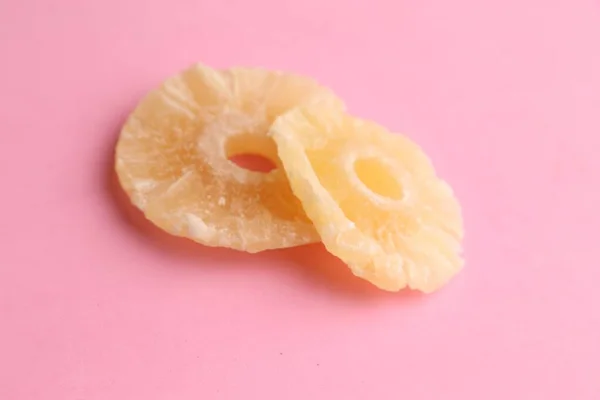 Closeup Shot Dried Pineapple Slices Isolated Pink Background — Stock Photo, Image