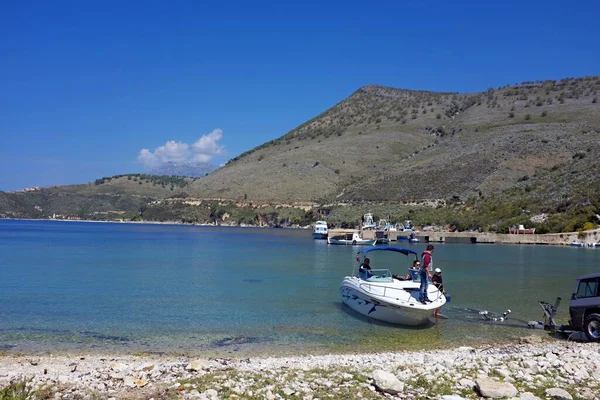 Porto Palermo Albania Nisan 2017 Porto Palermo Arnavutluk Küçük Tekneler — Stok fotoğraf