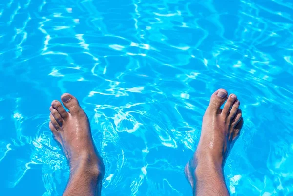 High Angle Shot Male Feet Bright Blue Water Swimming Pool — Stock Photo, Image