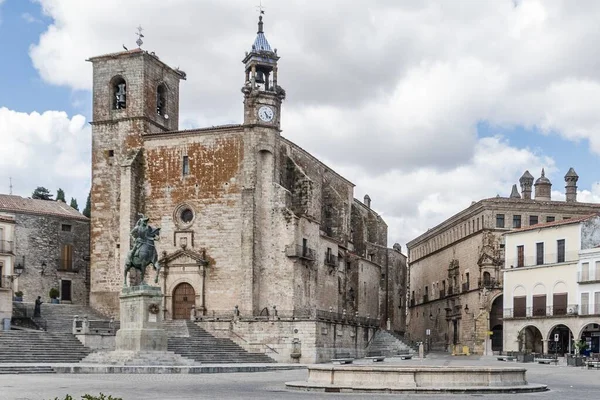 Hermoso Paisaje Plaza Mayor Trujillo España Día Nublado —  Fotos de Stock