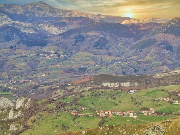 Asturias Lagos Covadonga Parque Nacional Picos Europa España — Foto de Stock