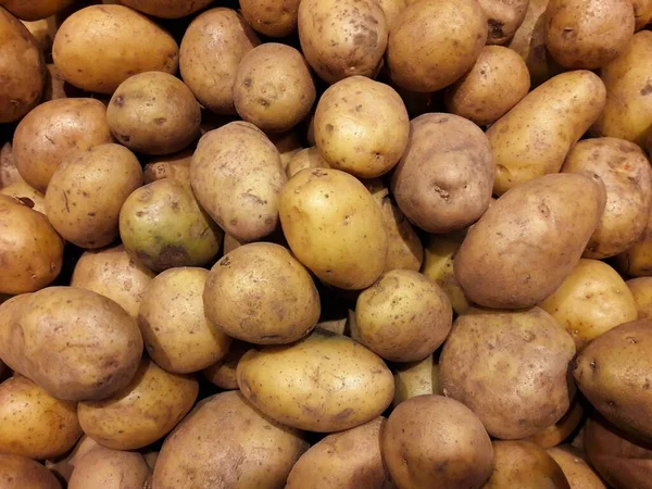 Eine Nahaufnahme Von Kartoffeln Untereinander Gemischt — Stockfoto