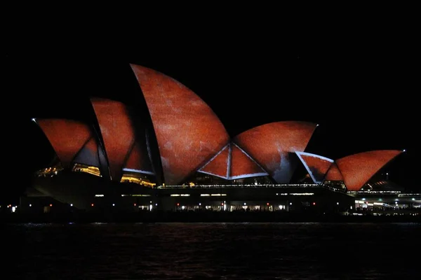 Sydney Australia Junio 2016 Ópera Noche Con Proyección Arte Aborigen — Foto de Stock