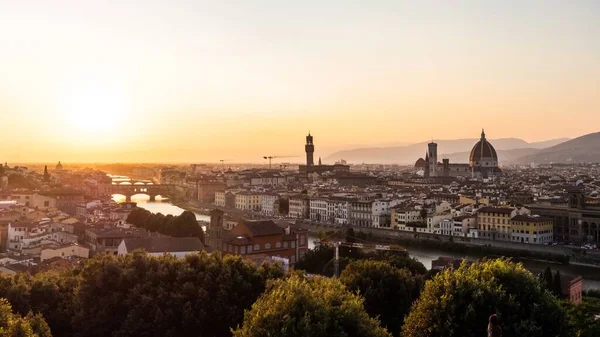 Letecký Snímek Budov Florencii Itálie Při Západu Slunce — Stock fotografie
