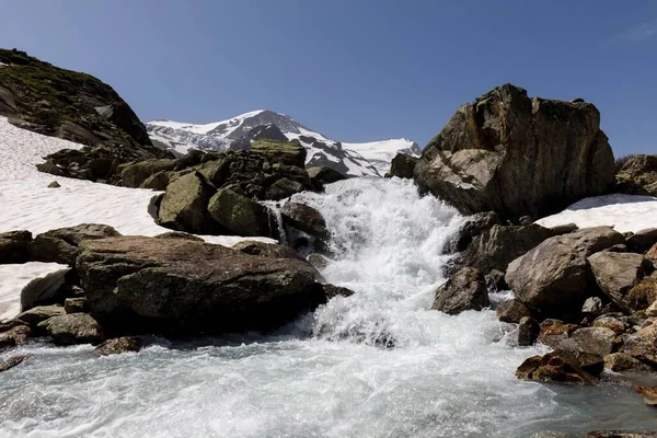 Rivière Montagne Dans Col Susten Situé Suisse Hiver Pendant Lumière — Photo