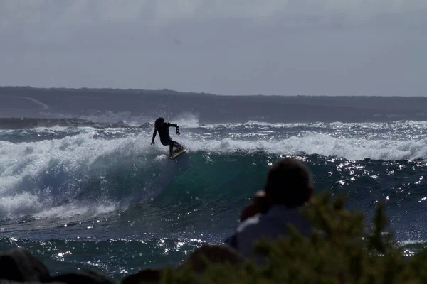 Lanzarote Espanha Abr 2019 Sessão Surf Ponto Surf Santa Ilha — Fotografia de Stock