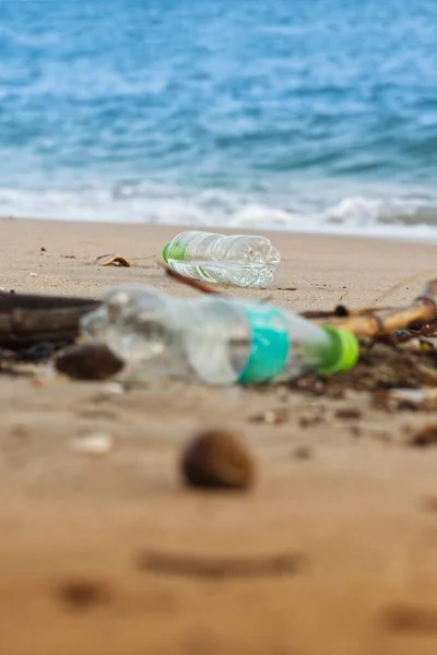 Selective Focus Pet Bottle Discarded Beach Concept Pollution — Stock Photo, Image
