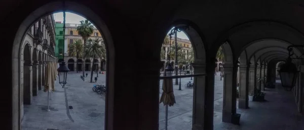 Het Plaza Reial Historisch Plein Met Arcades Barcelona Spanje — Stockfoto