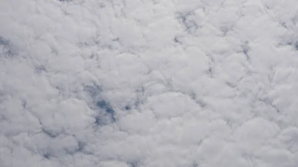 Sebuah Gambar Sudut Rendah Dari Langit Berawan Kapas Sempurna Untuk — Stok Foto