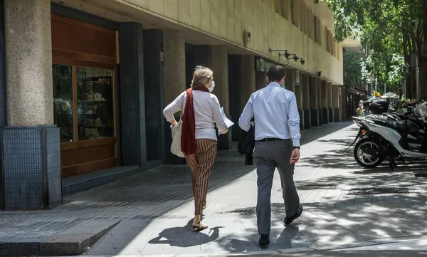 Barcelona Spagna 2020 Persone Strada Durante Carcere Covid Barcellona Spagna — Foto Stock