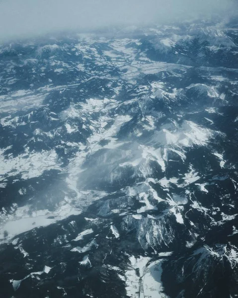 Мальовничий Вертикальний Вид Гірські Альпи Вночі — стокове фото