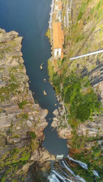 Vista Aérea Hermosa Cascada Zona Rocosa Drone Foto —  Fotos de Stock