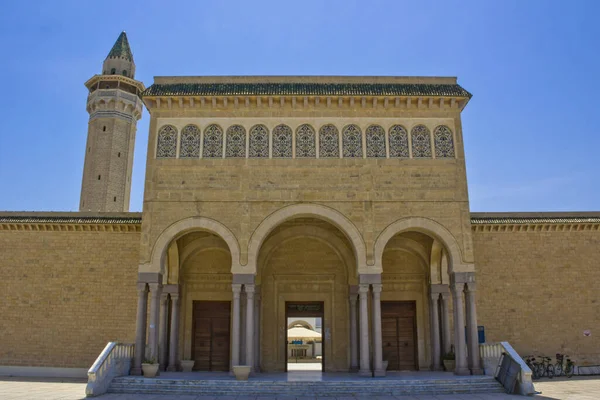 Entrada Mesquita Bourguiba Localizada Monastir Tunísia Durante Dia — Fotografia de Stock