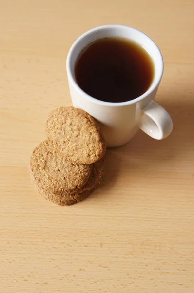 Gros Plan Des Biscuits Savoureux Avec Une Tasse Café Sur — Photo