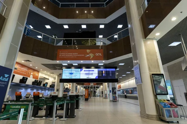 Rio Janeiro Brasil Julio 2020 Interior Vacío Del Aeropuerto Santos —  Fotos de Stock