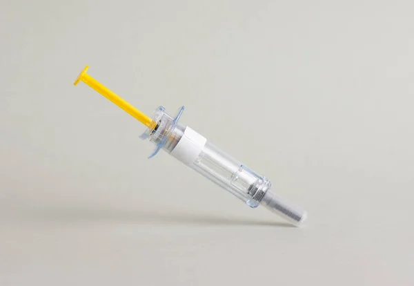 Closeup Shot Syringe Monochrome Grey Background — Stock Photo, Image